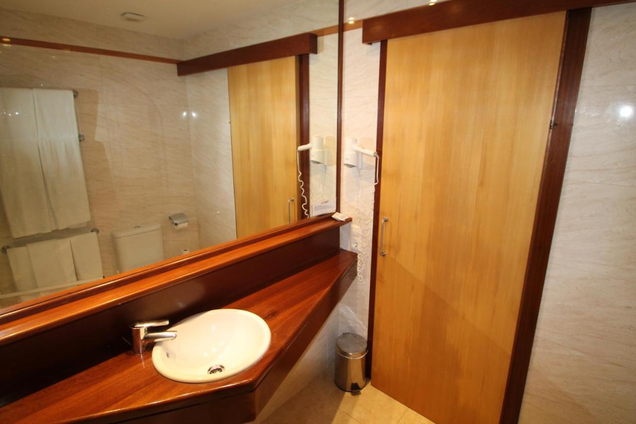 Apartaments Talayot Cala'N Blanes  Luaran gambar