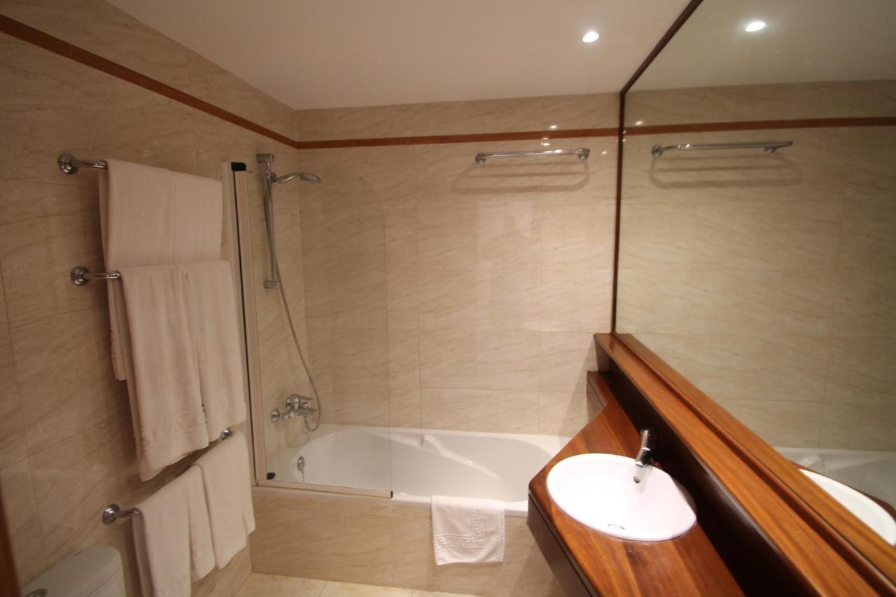 Apartaments Talayot Cala'N Blanes  Luaran gambar