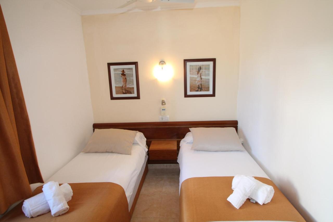 Apartaments Talayot Cala'N Blanes  Luaran gambar
